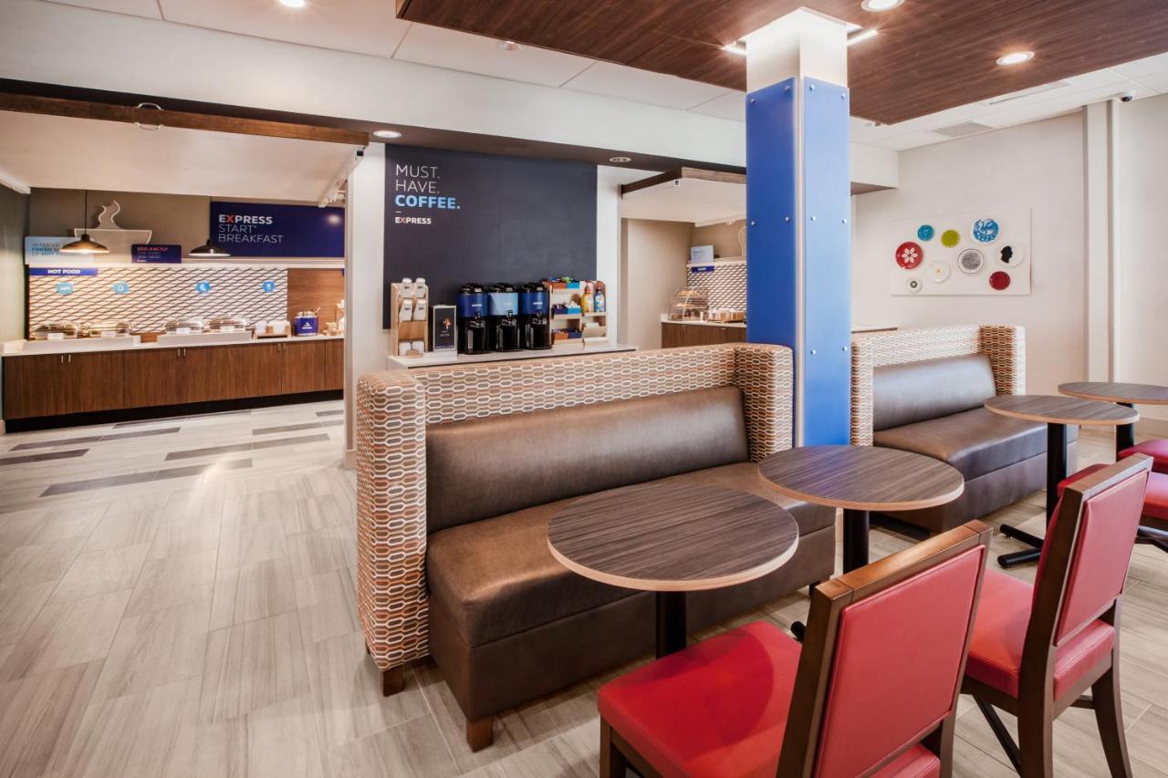 Holiday Inn Express Tallahassee-University Central By Ihg Zewnętrze zdjęcie